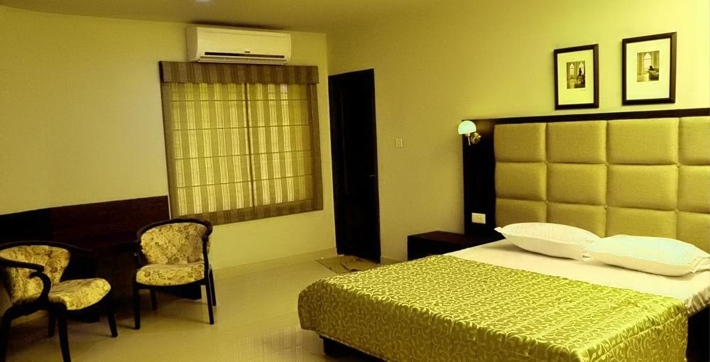 Hotel Monarch Calicut Eksteriør billede